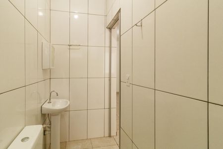 Casa para alugar com 40m², 1 quarto e 1 vaga Casa para alugar com 40m², 1 quarto e 1 vagaBanheiro