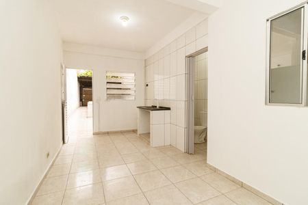 Casa para alugar com 40m², 1 quarto e 1 vaga Casa para alugar com 40m², 1 quarto e 1 vagaSala e Cozinha