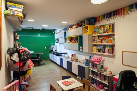 Casa à venda com 369m², 3 quartos e 5 vagasBrinquedoteca