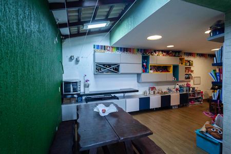 Casa à venda com 369m², 3 quartos e 5 vagasBrinquedoteca