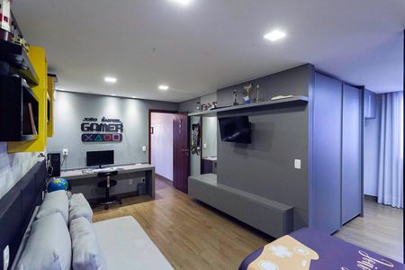 Casa à venda com 369m², 3 quartos e 5 vagasQuarto 2