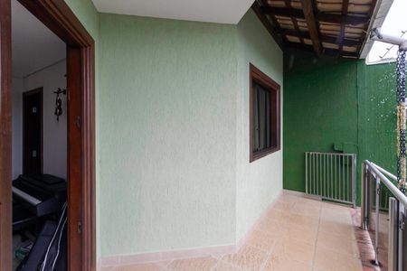 Casa à venda com 369m², 3 quartos e 5 vagasVaranda