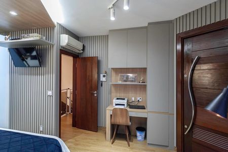 Casa à venda com 369m², 3 quartos e 5 vagasSuíte 