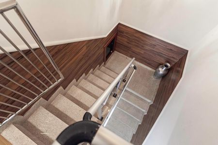 Escada de casa à venda com 3 quartos, 369m² em Cabral, Contagem