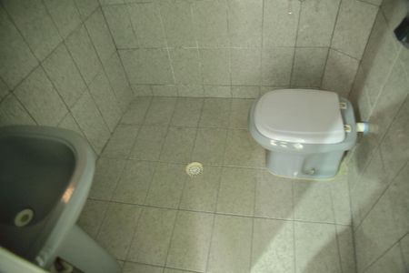 Casa à venda com 150m², 2 quartos e 1 vagaBanheiro Suíte 2 