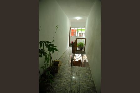 Hall de entrada de casa à venda com 2 quartos, 150m² em Jardim Calux, São Bernardo do Campo