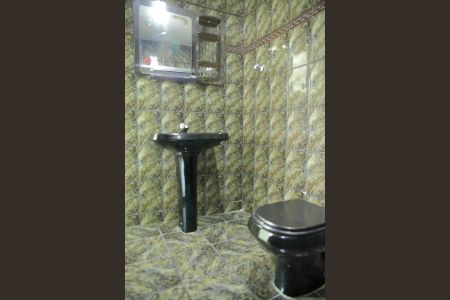 Casa à venda com 150m², 2 quartos e 1 vagaBanheiro Suíte 1 