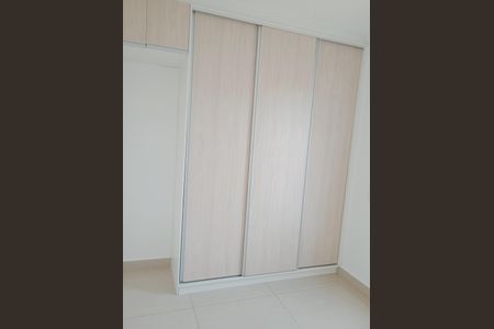 Quarto de apartamento para alugar com 2 quartos, 48m² em Jardim Santa Terezinha (Nova Veneza), Campinas