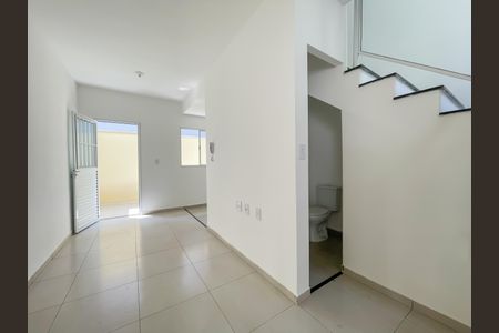 Casa de condomínio à venda com 52m², 2 quartos e 1 vagaSala