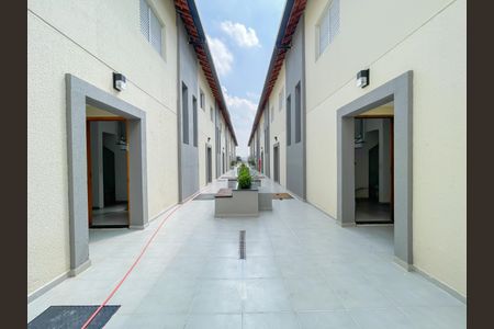 Casa de condomínio à venda com 52m², 2 quartos e 1 vaga Casa de condomínio à venda com 52m², 2 quartos e 1 vagaÁrea comum