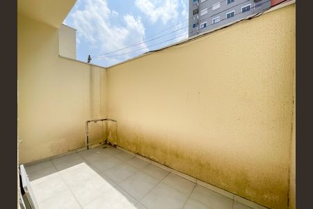 Casa de condomínio à venda com 52m², 2 quartos e 1 vaga Casa de condomínio à venda com 52m², 2 quartos e 1 vagaQuintal