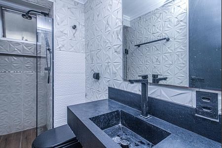 Apartamento à venda com 74m², 3 quartos e 2 vagasBanheiro social