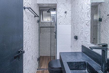 Apartamento à venda com 74m², 3 quartos e 2 vagasBanheiro social