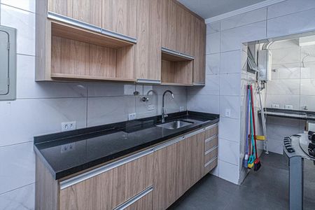 Apartamento à venda com 74m², 3 quartos e 2 vagasCozinha e área de serviço compartilhadas_1