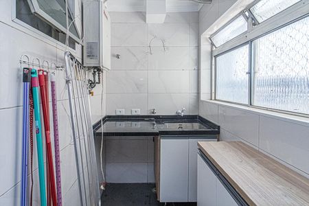 Apartamento à venda com 74m², 3 quartos e 2 vagasCozinha e área de serviço compartilhadas_1