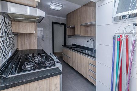 Apartamento à venda com 74m², 3 quartos e 2 vagasCozinha e área de serviço compartilhadas_1
