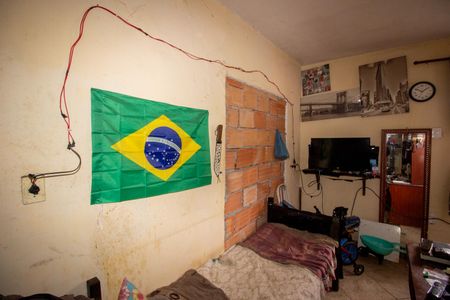 Terreno de casa para alugar com 1 quarto, 380m² em São Caetano, Contagem