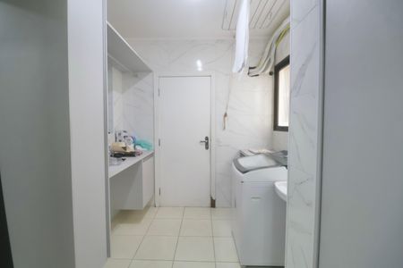 Apartamento para alugar com 200m², 4 quartos e 2 vagasÁrea de Serviço