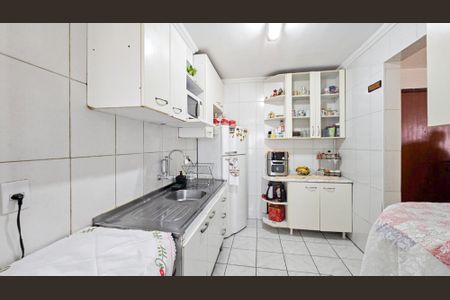 Apartamento à venda com 52m², 2 quartos e 1 vagaCozinha e área de serviço