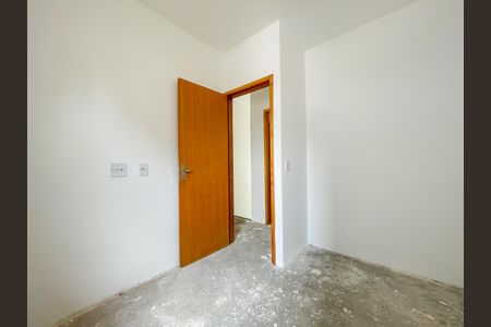 Casa de condomínio à venda com 52m², 2 quartos e 1 vagaQuarto 2