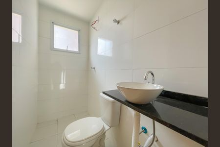 Casa de condomínio à venda com 52m², 2 quartos e 1 vagaBanheiro