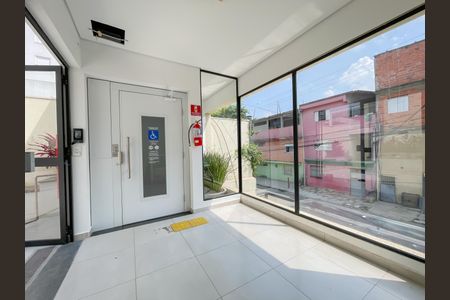 Casa de condomínio à venda com 52m², 2 quartos e 1 vagaÁrea comum