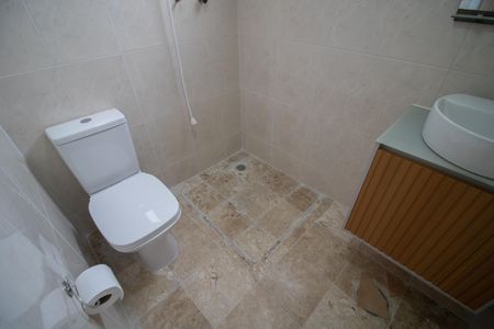 Apartamento à venda com 64m², 2 quartos e 1 vagaBANHEIRO