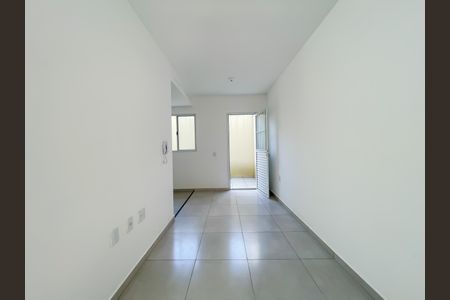 Casa de condomínio à venda com 52m², 2 quartos e 1 vagaSala