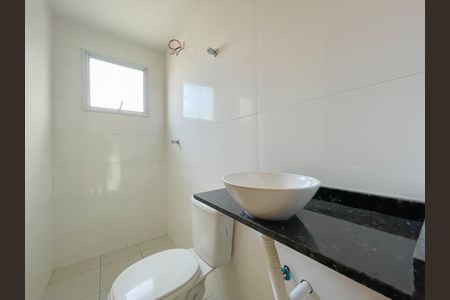 Casa de condomínio à venda com 52m², 2 quartos e 1 vagaBanheiro