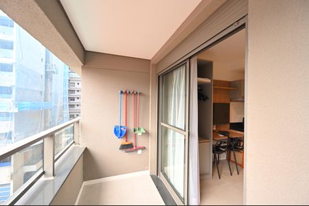 Varanda de kitnet/studio para alugar com 1 quarto, 28m² em Vila Clementino, São Paulo