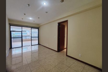 Sala de apartamento para alugar com 3 quartos, 95m² em Recreio dos Bandeirantes, Rio de Janeiro