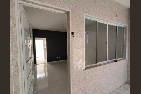 Casa para alugar com 80m², 3 quartos e 1 vagaÁrea externa