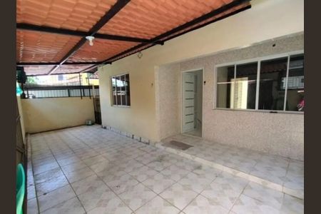 Casa para alugar com 80m², 3 quartos e 1 vagaÁrea externa