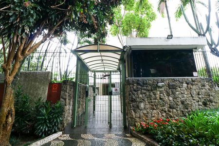 Apartamento à venda com 158m², 3 quartos e 1 vaga