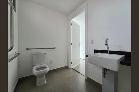 Studio para alugar com 28m², 1 quarto e sem vaga Studio para alugar com 28m², 1 quarto e sem vagaBanheiro