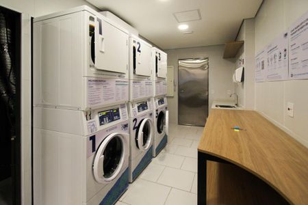 Studio para alugar com 28m², 1 quarto e sem vaga Studio para alugar com 28m², 1 quarto e sem vagaÁrea comum - Lavanderia