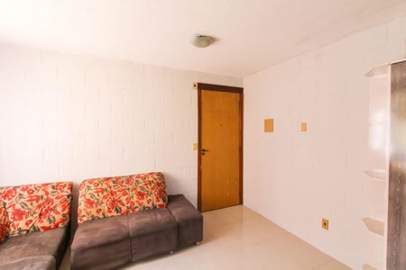 Sala de apartamento para alugar com 2 quartos, 38m² em Olaria, Canoas