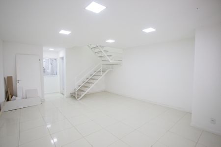 Sala de casa para alugar com 3 quartos, 120m² em Tanque, Rio de Janeiro