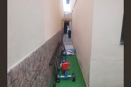 Casa à venda com 225m², 2 quartos e 2 vagasÁrea externa