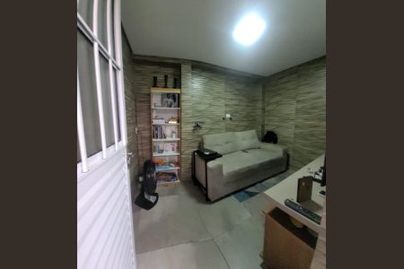 Casa à venda com 225m², 2 quartos e 2 vagasSala