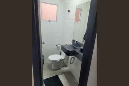 Casa à venda com 225m², 2 quartos e 2 vagasLavabo