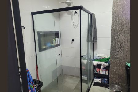 Casa à venda com 225m², 2 quartos e 2 vagasBanheiro