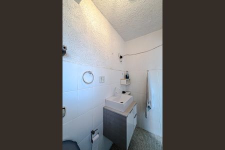 Banheiro de kitnet/studio para alugar com 1 quarto, 30m² em Aclimação, São Paulo