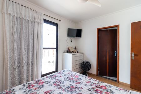 Casa à venda com 200m², 3 quartos e 2 vagas Casa à venda com 200m², 3 quartos e 2 vagasSuíte