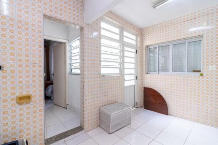 Casa à venda com 200m², 3 quartos e 2 vagas Casa à venda com 200m², 3 quartos e 2 vagasÁrea de Serviço