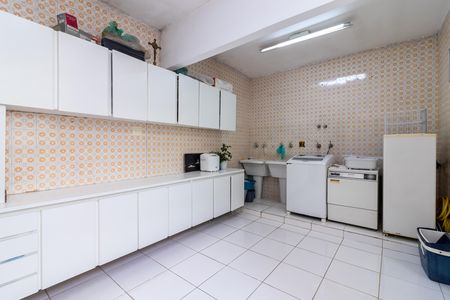 Casa à venda com 200m², 3 quartos e 2 vagas Casa à venda com 200m², 3 quartos e 2 vagasÁrea de Serviço