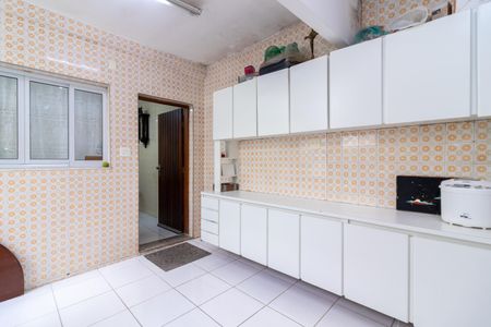 Casa à venda com 200m², 3 quartos e 2 vagas Casa à venda com 200m², 3 quartos e 2 vagasÁrea de Serviço