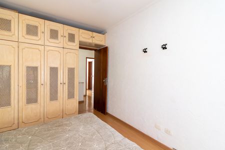 Casa à venda com 200m², 3 quartos e 2 vagas Casa à venda com 200m², 3 quartos e 2 vagasQuarto 3