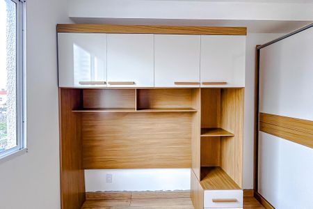 Apartamento para alugar com 27m², 1 quarto e sem vagaQuarto - Armários