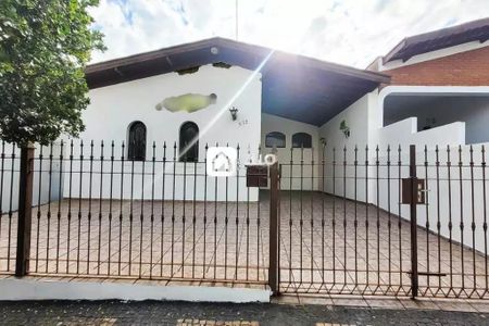 Casa à venda com 190m², 5 quartos e 3 vagasFoto 01